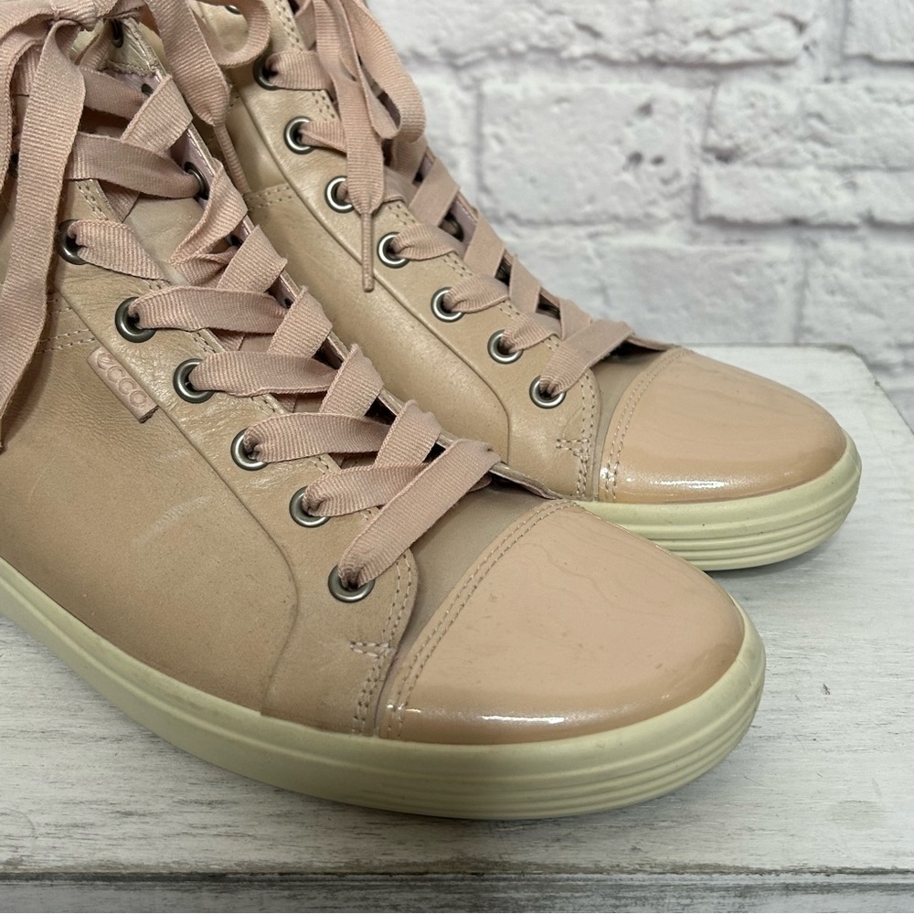 ECCO Quilted High Top Fashion Sneaker in Rose Dust - Picture 10 of 16